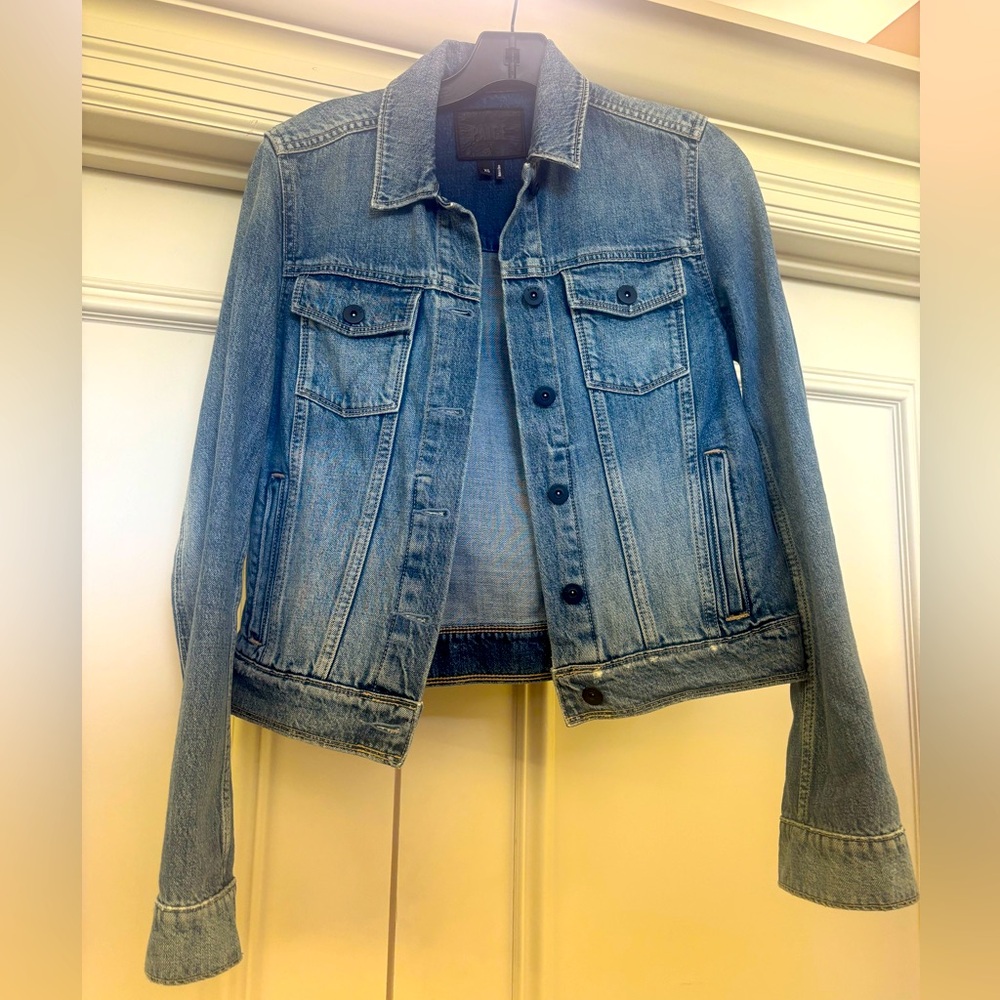 Paige denim jean jacket sz xs